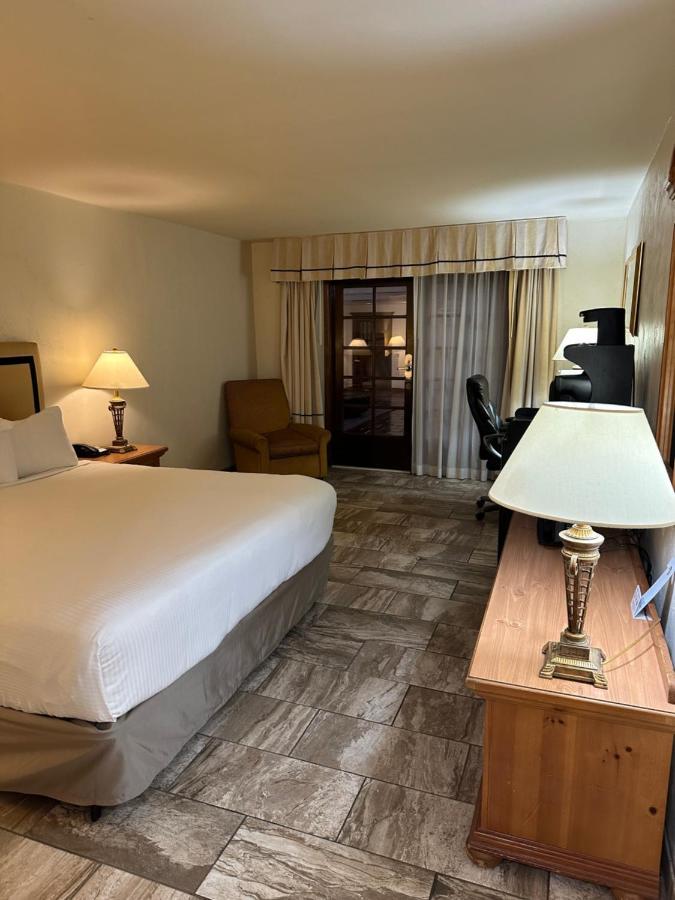 Ramada By Wyndham Las Cruces Hotel & Conference Center Dış mekan fotoğraf