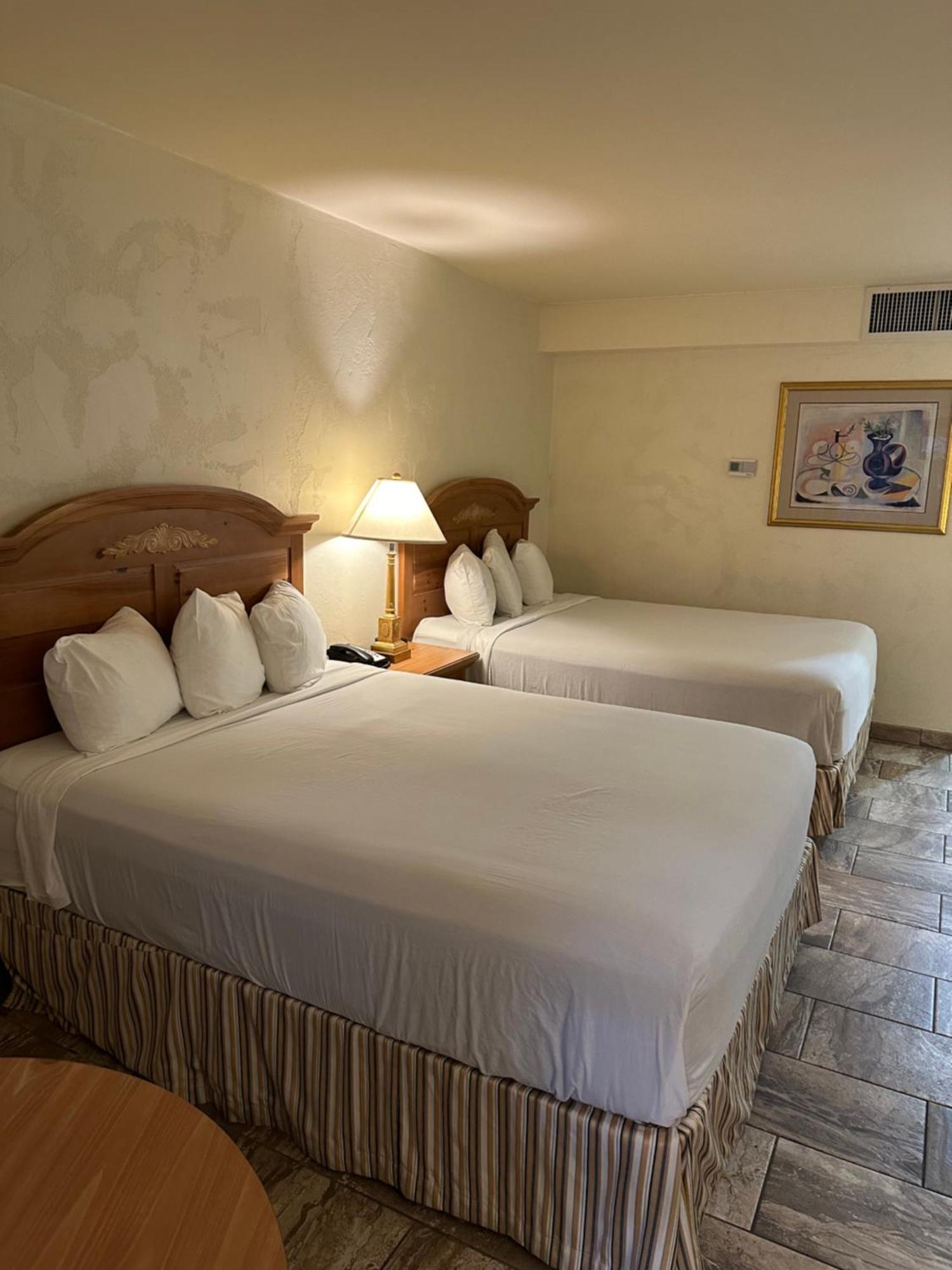Ramada By Wyndham Las Cruces Hotel & Conference Center Dış mekan fotoğraf